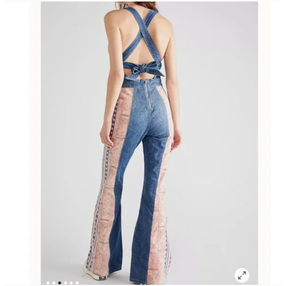 Free People Dallas Jumpsuit Americano Combo Denim Flare Stars 2 4 or 6 - Picture 2 of 6